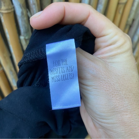 DOLLS KILL Current Mood Dew Morning Flare Yoga Pants size Medium - Picture 6 of 6